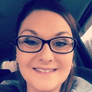 Meet your Posher, Haileigh